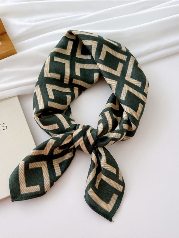 Cotton and linen small square scarf silk scarf women's spring, autumn and summer fashion versatile decorative four-season scarf with neck protection scarf