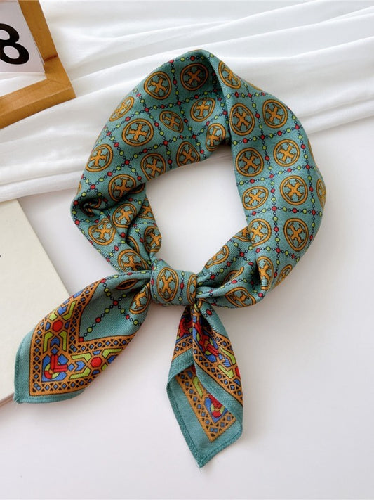 Cotton and linen small square scarf silk scarf women's spring, autumn and summer fashion versatile decorative four-season scarf with neck protection scarf