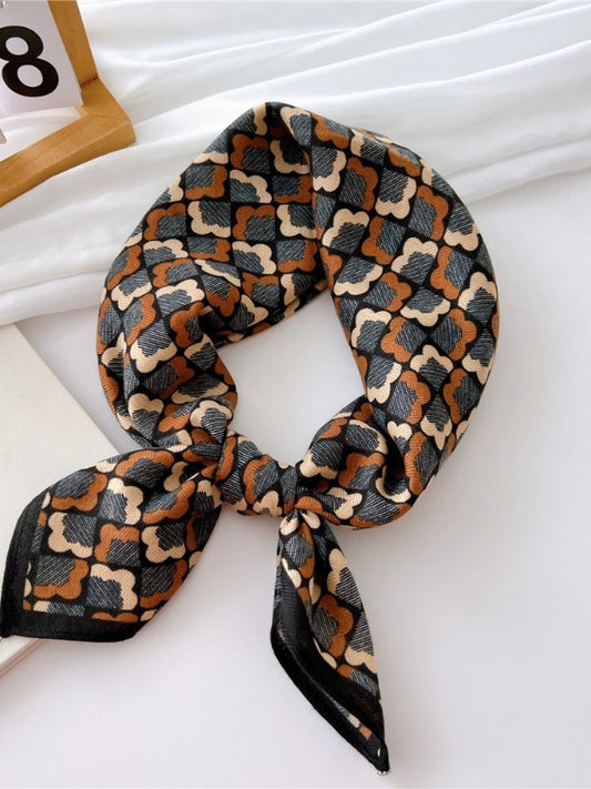 Cotton and linen small square scarf silk scarf women's spring, autumn and summer fashion versatile decorative four-season scarf with neck protection scarf