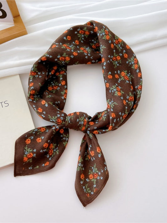 Cotton and linen small square scarf silk scarf women's spring, autumn and summer fashion versatile decorative four-season scarf with neck protection scarf
