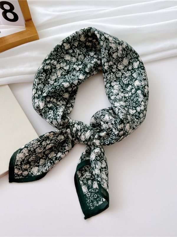 Cotton and linen small square scarf silk scarf women's spring, autumn and summer fashion versatile decorative four-season scarf with neck protection scarf
