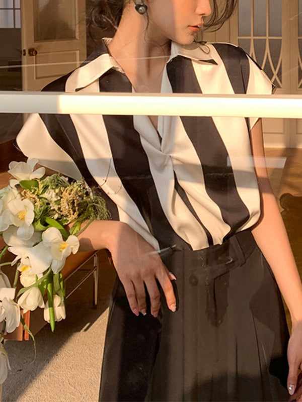 Black and White Striped V-neck Shirt Top